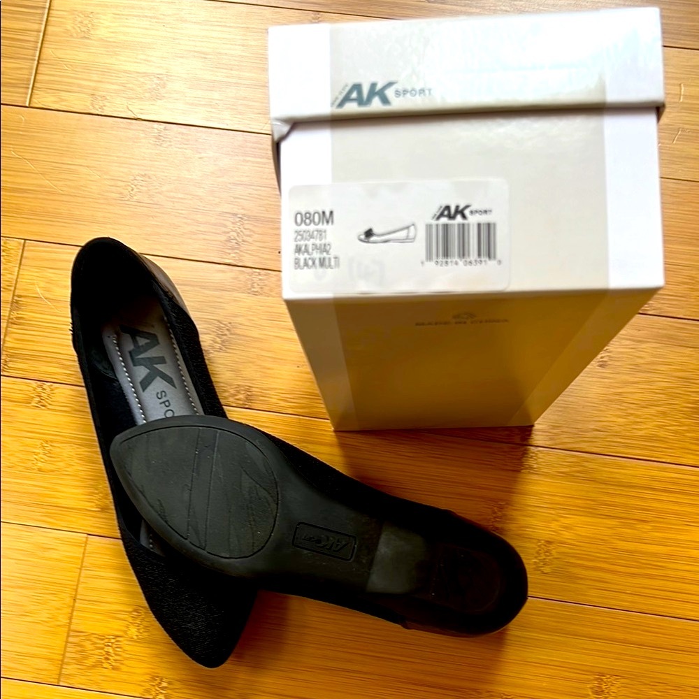 Anne Klein Sport Black Women's Flats - Picture 4 of 5